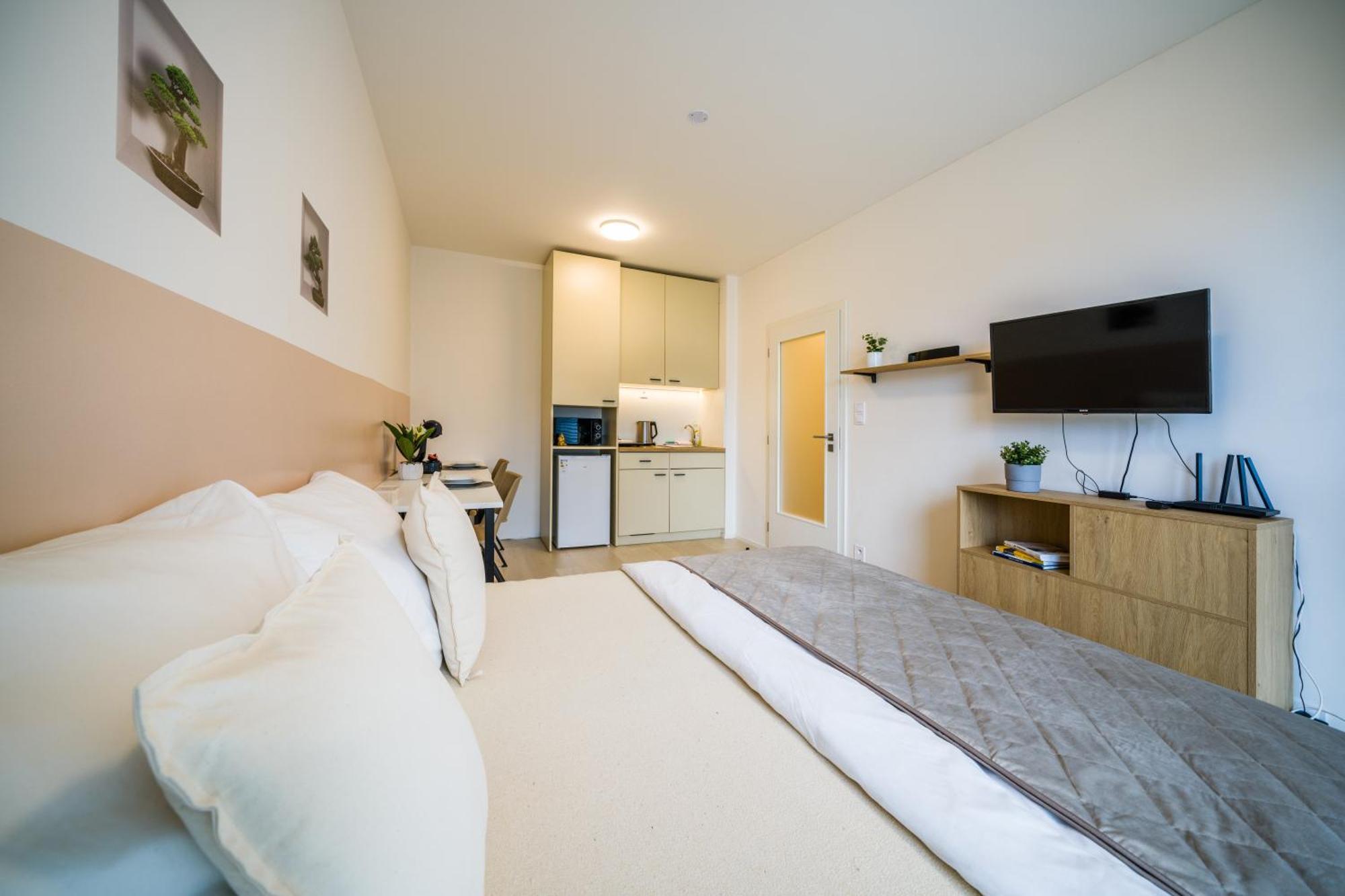Street Center Apartment